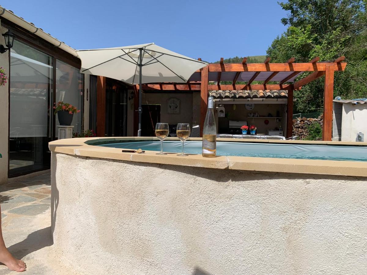 Maison Castellane Chambre D'Hotes B&B المظهر الخارجي الصورة