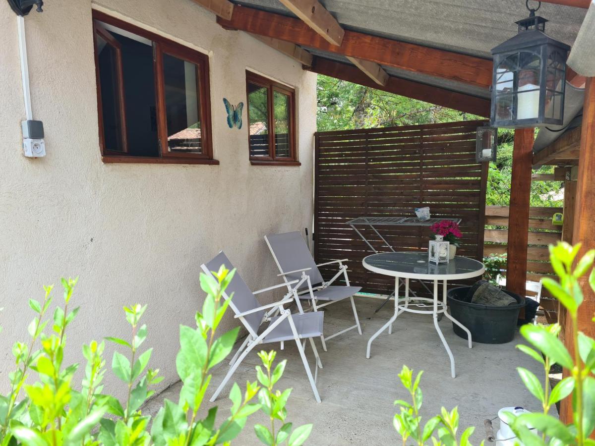 Maison Castellane Chambre D'Hotes B&B المظهر الخارجي الصورة