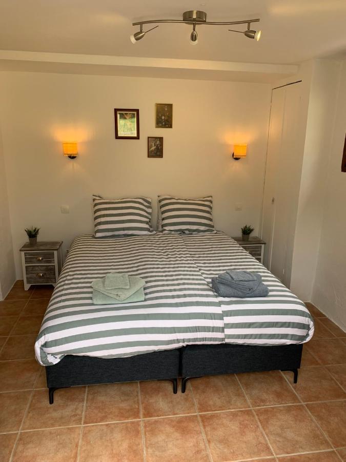 Maison Castellane Chambre D'Hotes B&B المظهر الخارجي الصورة