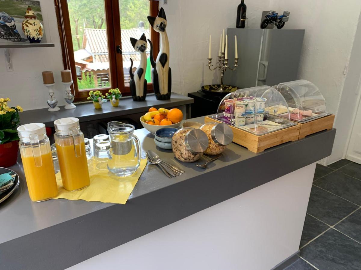 Maison Castellane Chambre D'Hotes B&B المظهر الخارجي الصورة