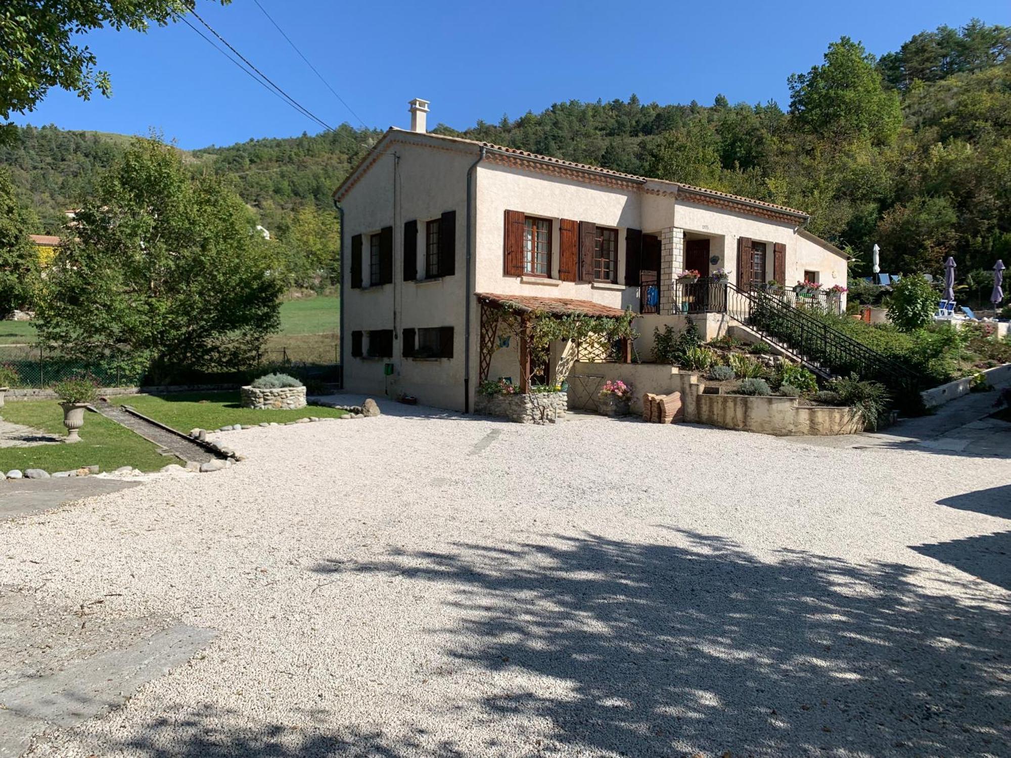 Maison Castellane Chambre D'Hotes B&B المظهر الخارجي الصورة