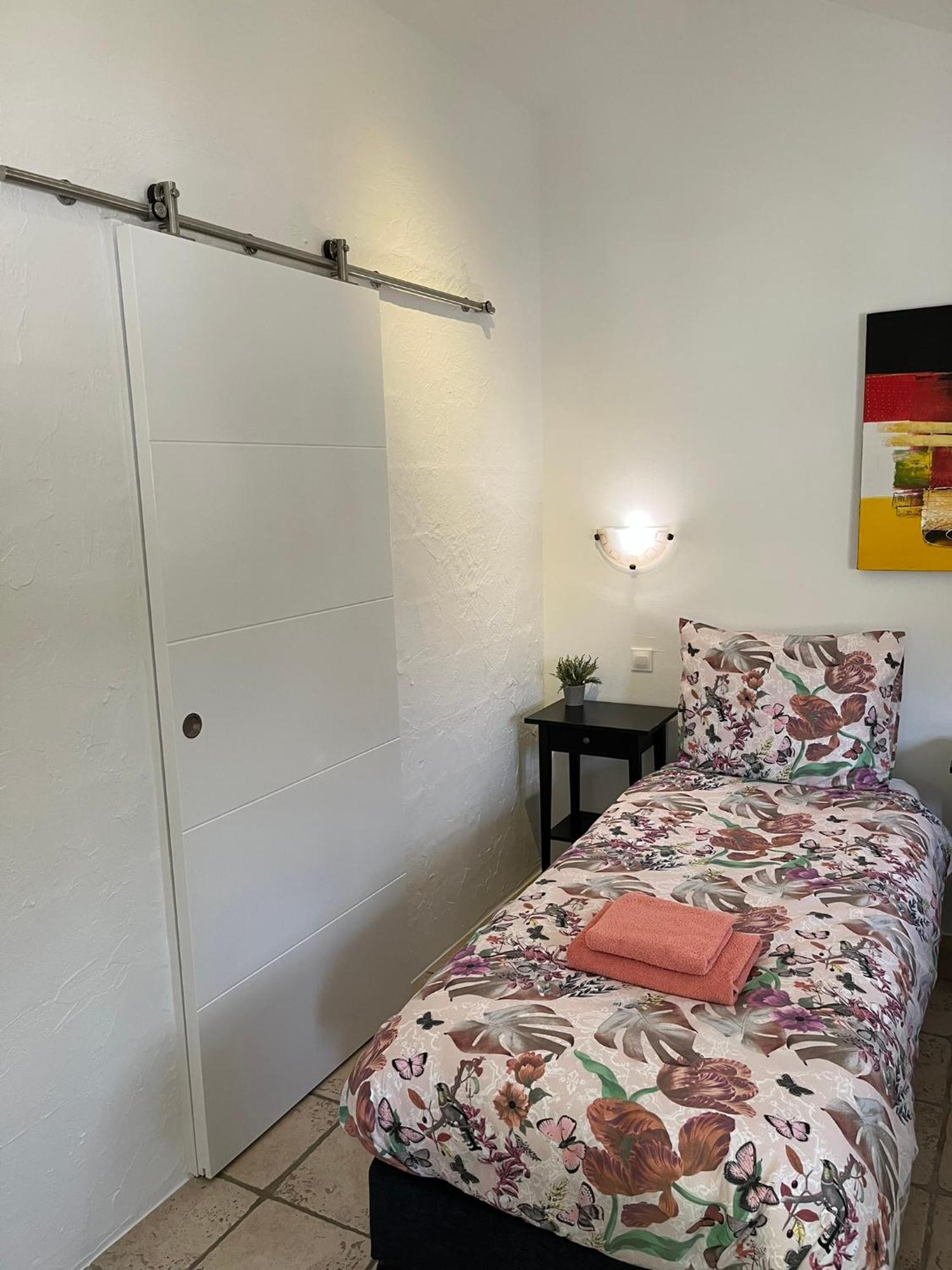 Maison Castellane Chambre D'Hotes B&B المظهر الخارجي الصورة